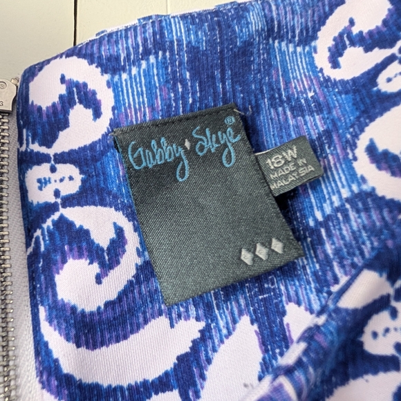 Gabby Skye Blue and White Swirl Mini Dress - Picture 3 of 4